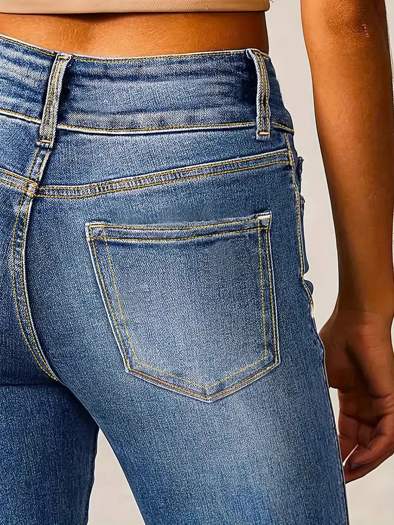 Lova | Schlagjeans mit hoher Taille