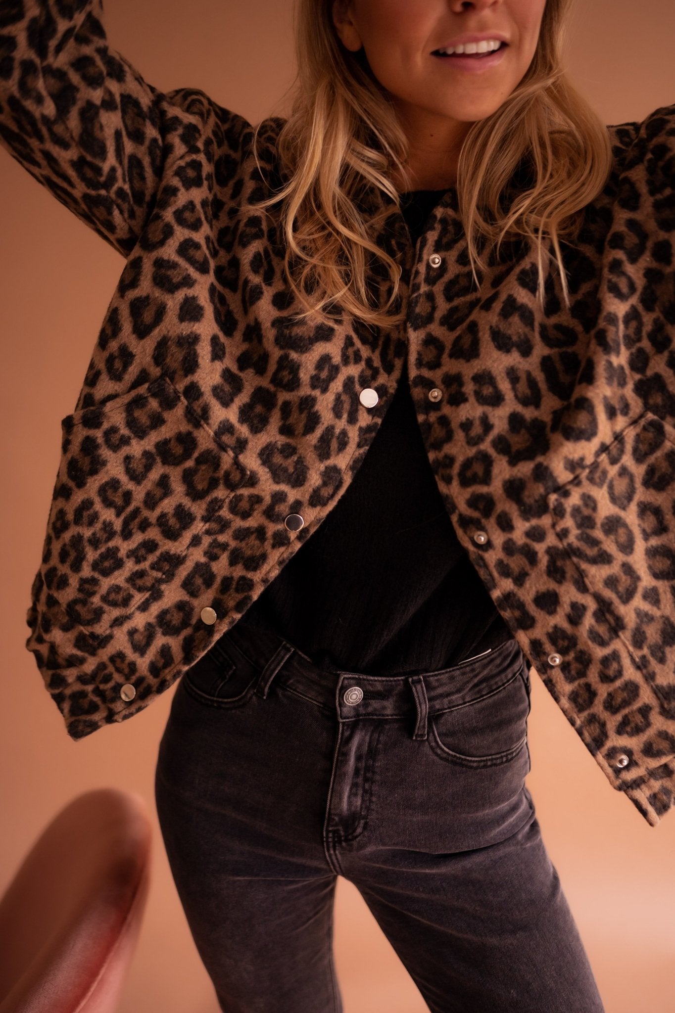 Luna | Modische Jacke mit Leopardenprint