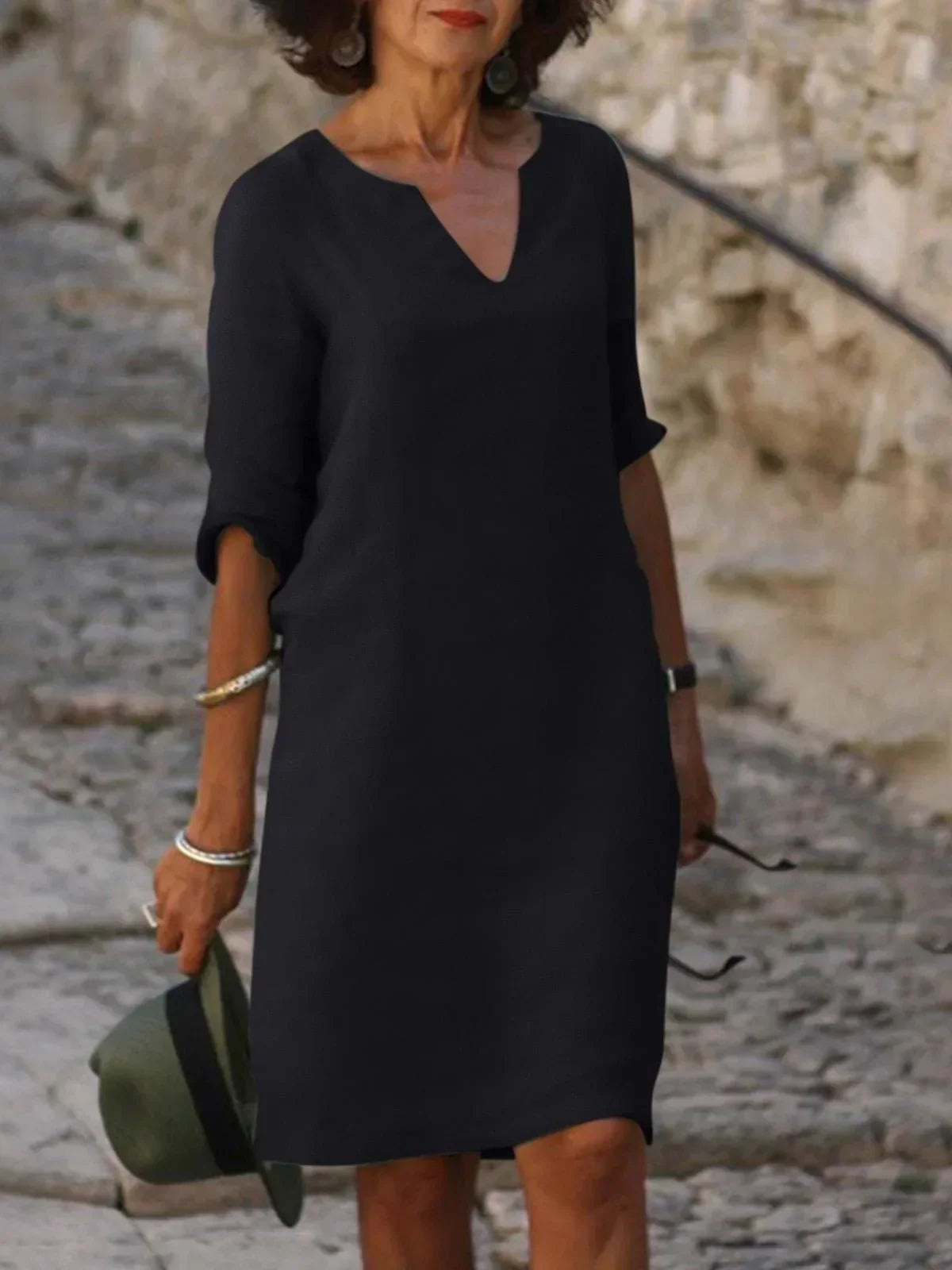 Ingeborg | Elegantes Kleid mit V-Ausschnitt