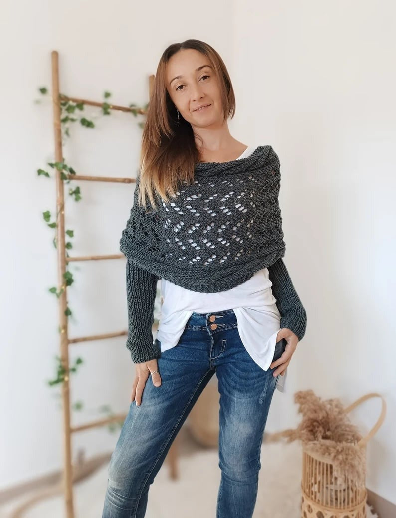 Damen Strickschal mit Doppelärmeln