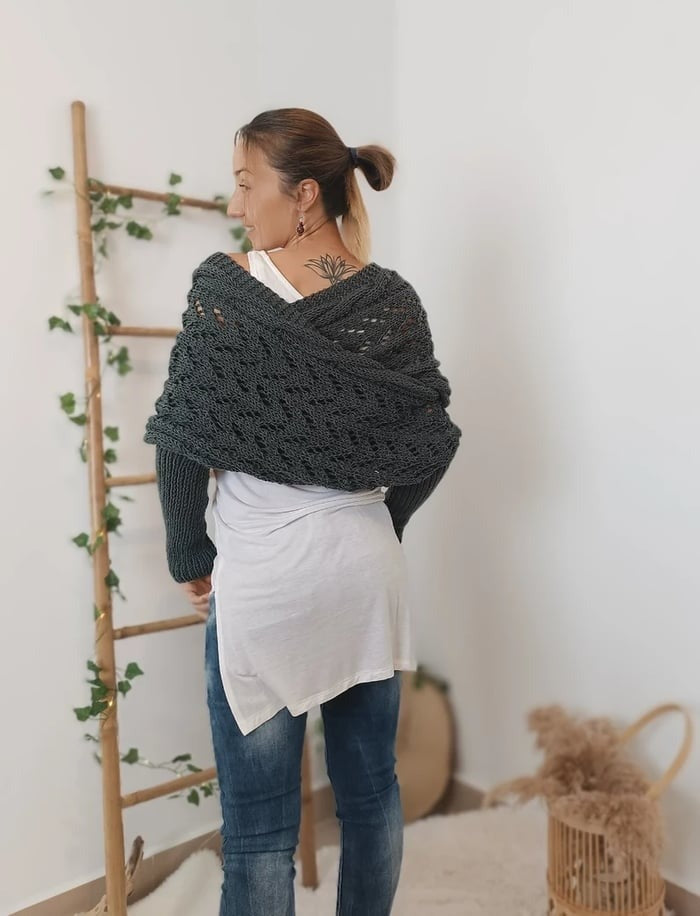 Damen Strickschal mit Doppelärmeln