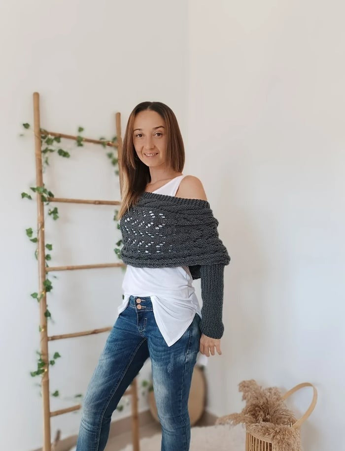 Damen Strickschal mit Doppelärmeln